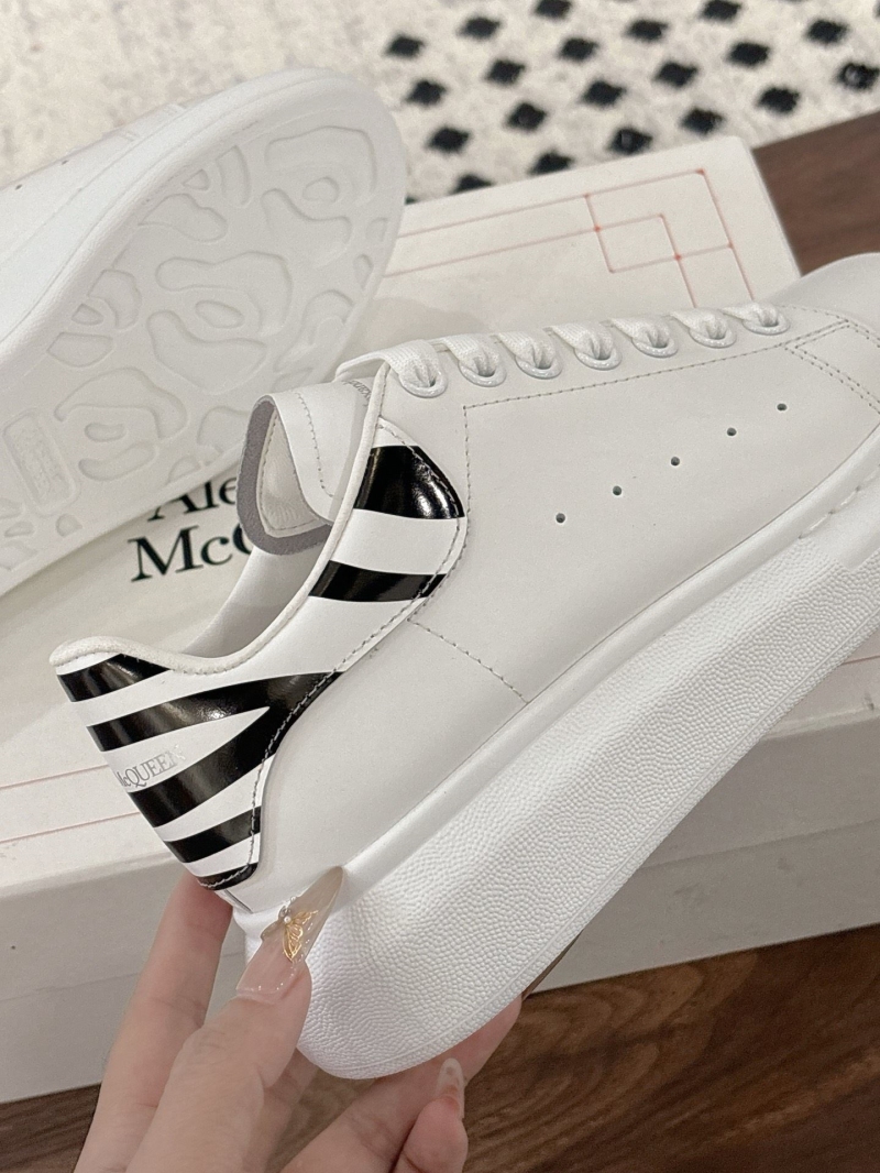 a1exa*der Mcqv*en sneakers